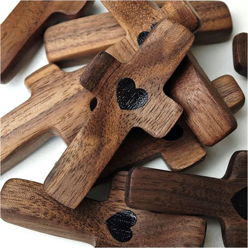 3pcs Cross My Heart Encouragement Gift Handheld Wooden Cross with Epoxy Heart To Carry In Pocket Emotional Support