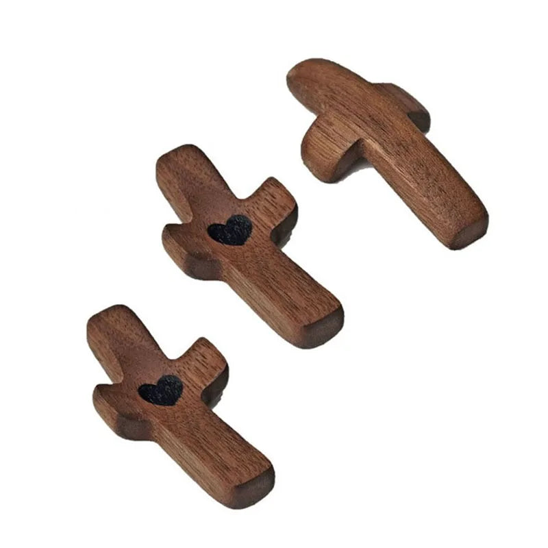 3pcs Cross My Heart Encouragement Gift Handheld Wooden Cross with Epoxy Heart To Carry In Pocket Emotional Support